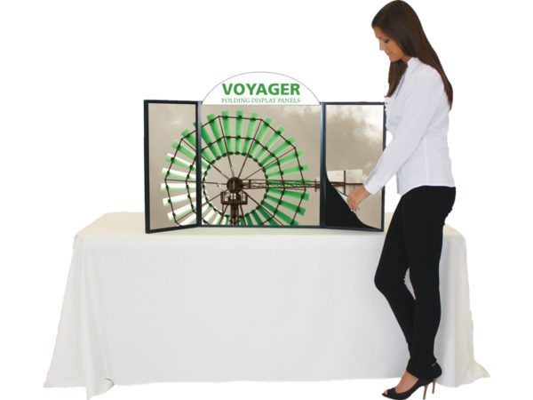 Voyager Table Top Panel Display Maxi